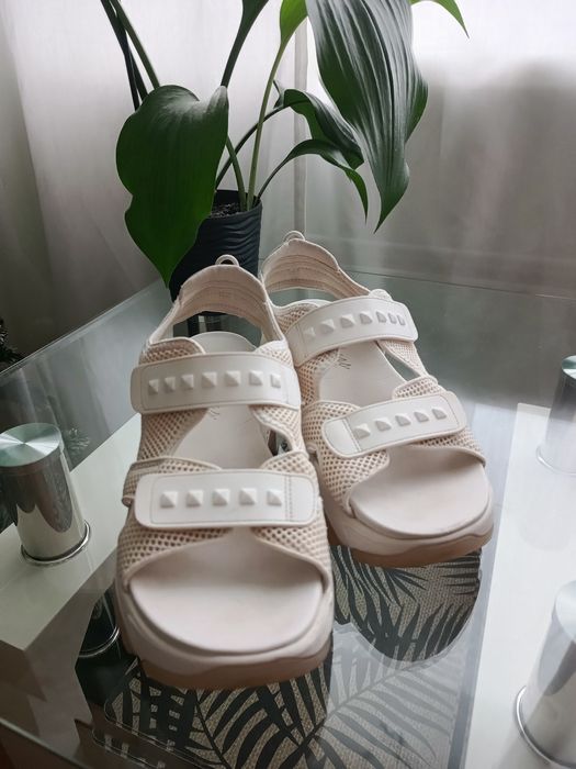 Сандалі Skechers (39)