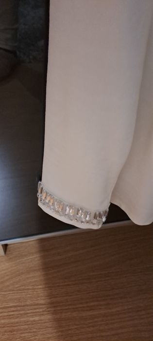 Blusa branca com aplicação