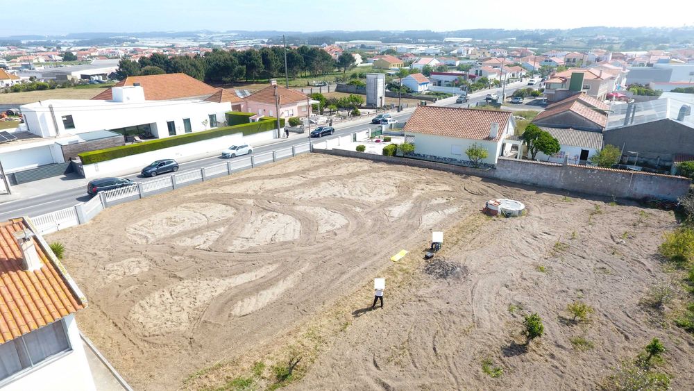 Terreno para Comércio (Arrendamento)
