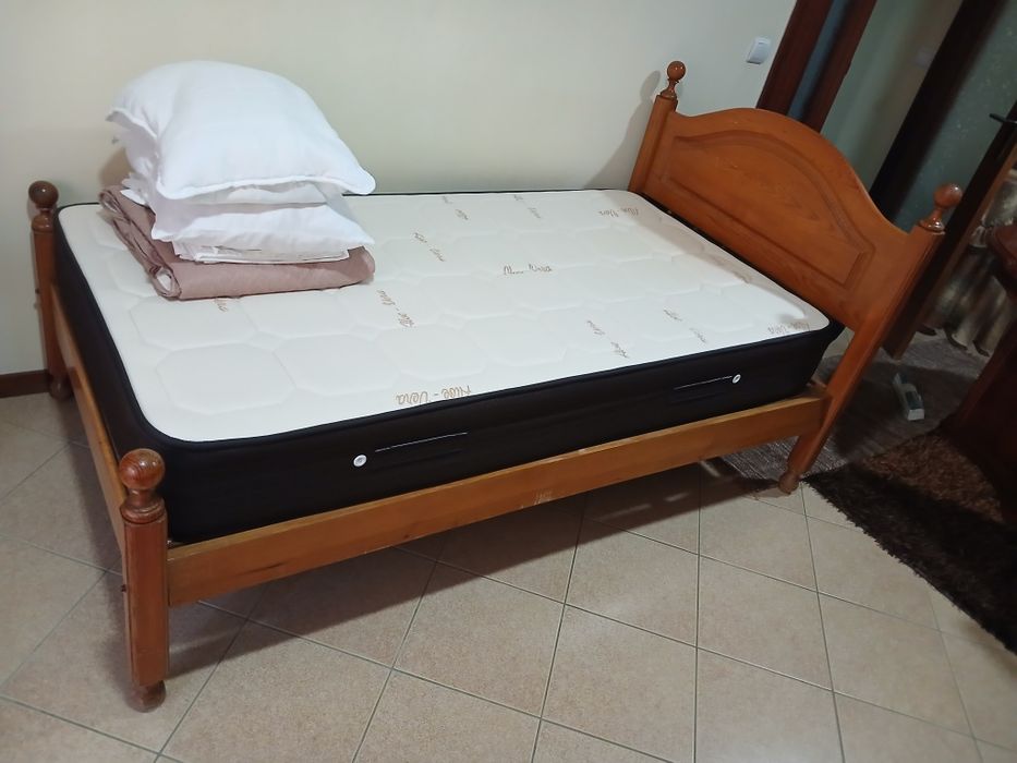 Cama em bom estado
