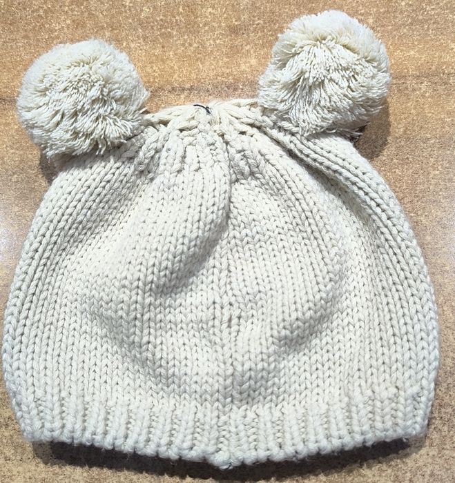 Piękna czapka panda miś pompony