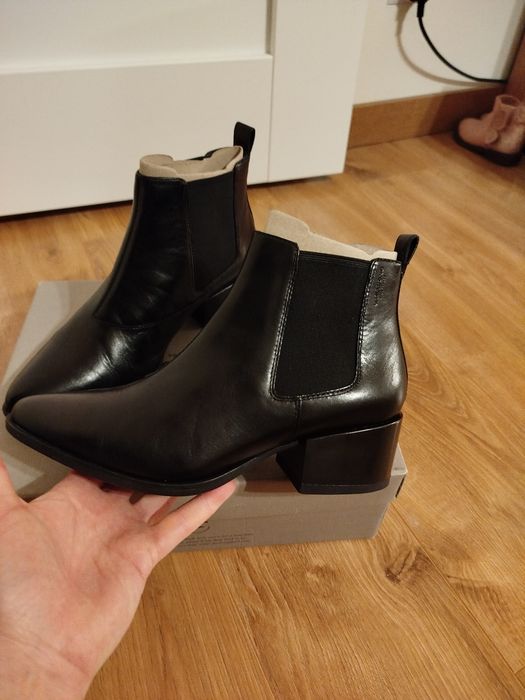 Sprzedam skórzane buty Vagabond r 36 nowe