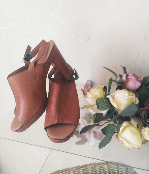 Босоножки  женские Оригинал Брэндовое