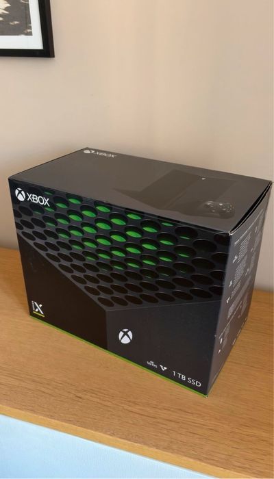 Продам Xbox Series X