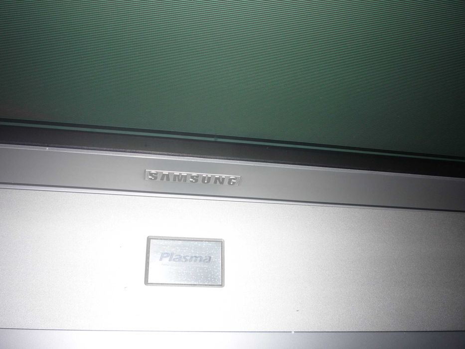 Plasma Samsung 107 cms (não liga): 5 euros