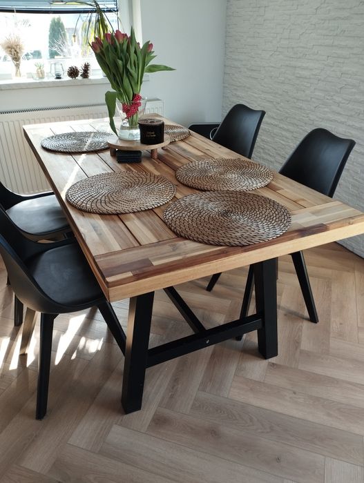 Sprzedam drewno akacjowe