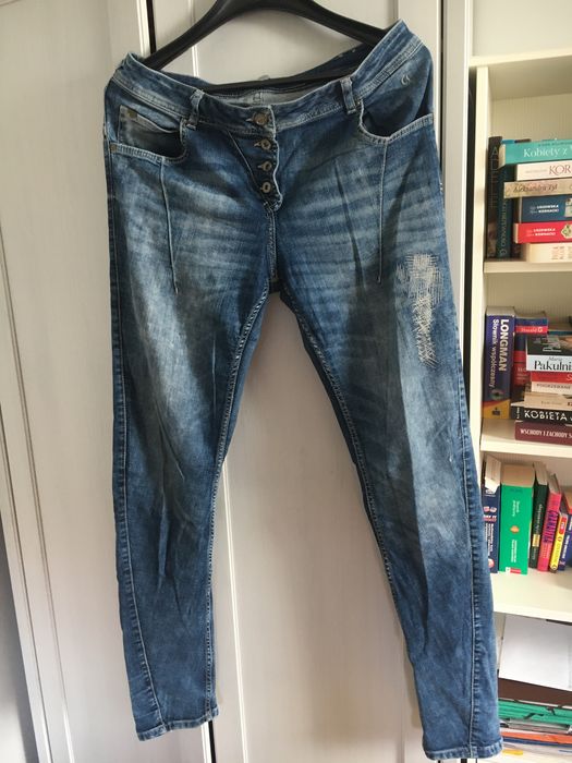 Spodnie jeans boyfriend COMMA rozmiar 38