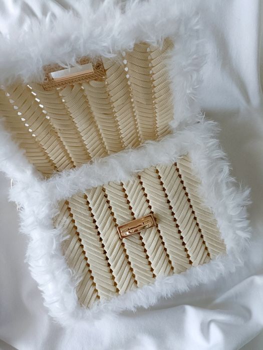 Torebka pleciona na kanwie handmade