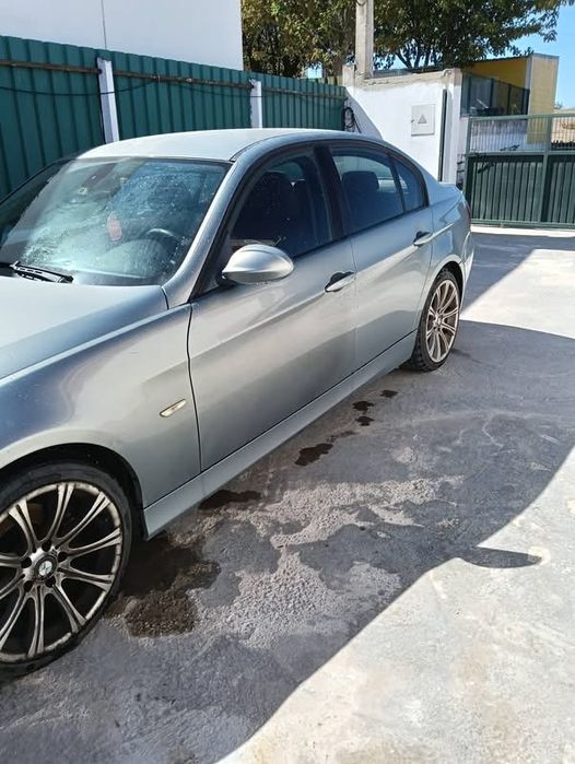 Vendo BMW 320d de 2006 foto 3