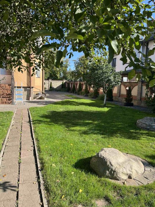 ТЕРМІНОВО!!! Продам будинок до центру 5 хв. їхати. Заїжджай і живи!