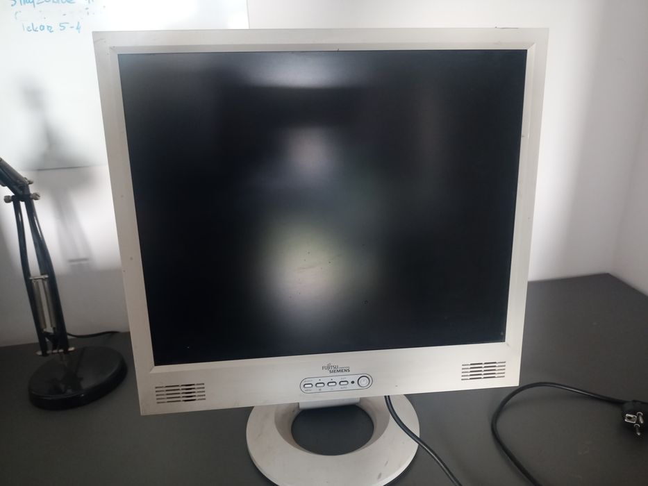 Monitor Fujitsu siemens Scenicview P19-1S