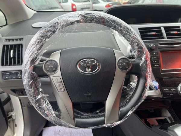 Para peças TOYOTA Prius Plus Hatchback (_W4_)