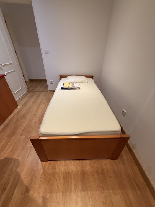 Cama + colchão de solteiro