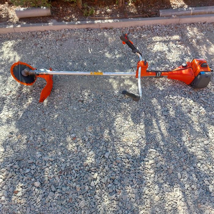 Podkaszarka spalinowa Husqvarna 545 FR