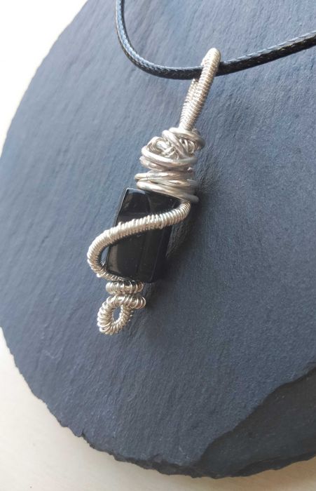 Zawieszka Wisior z czarnym turmalinem