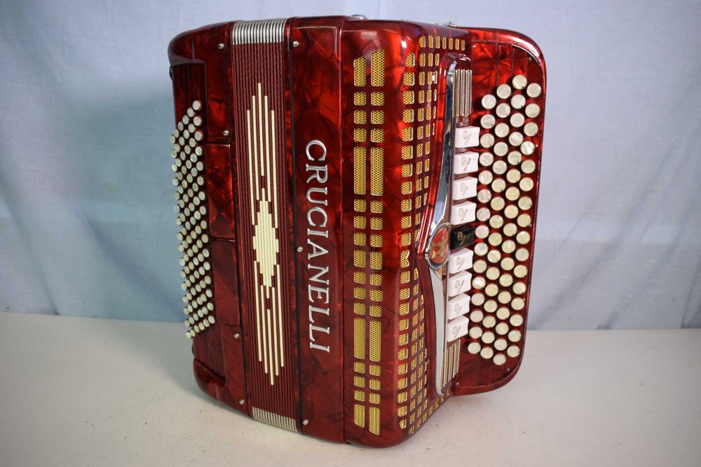 Acordeao Crucianelli 3 Voz. N  115