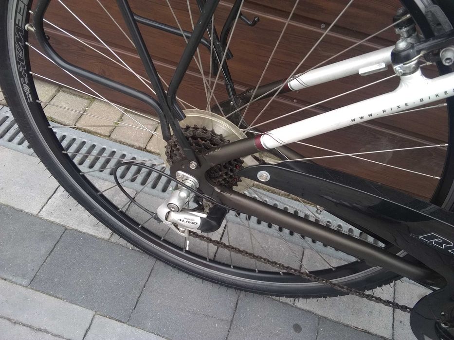 Rower miejski 28 trekkingowy Rixe aluminium  rama S
