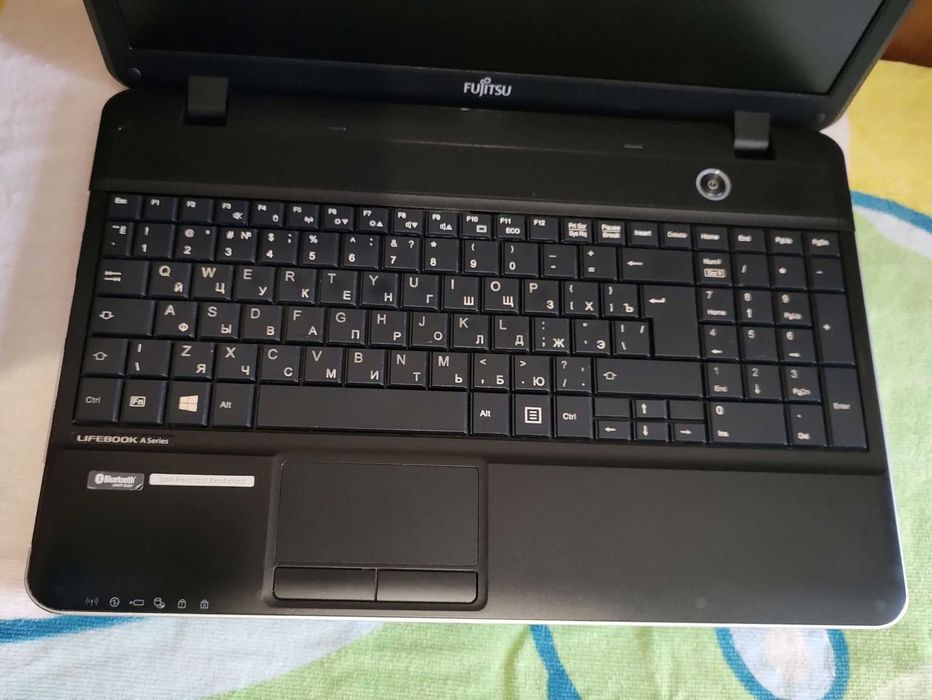 Fujitsu A512,15.6"мат./ОП-8Гб/нові SSD і HDD/бат.-3год