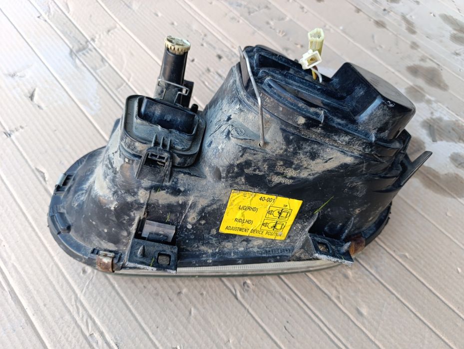 Фара передняя правая ангельские глазки Volkswagen Golf 4