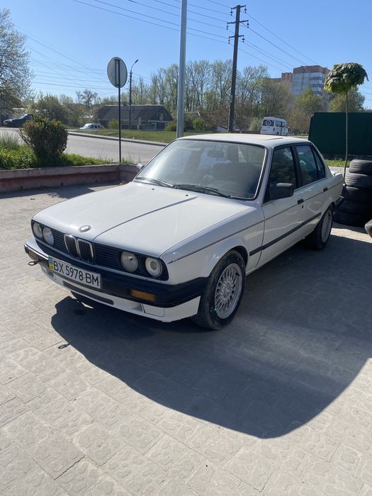продам бмв е30 318  один власник в Україні