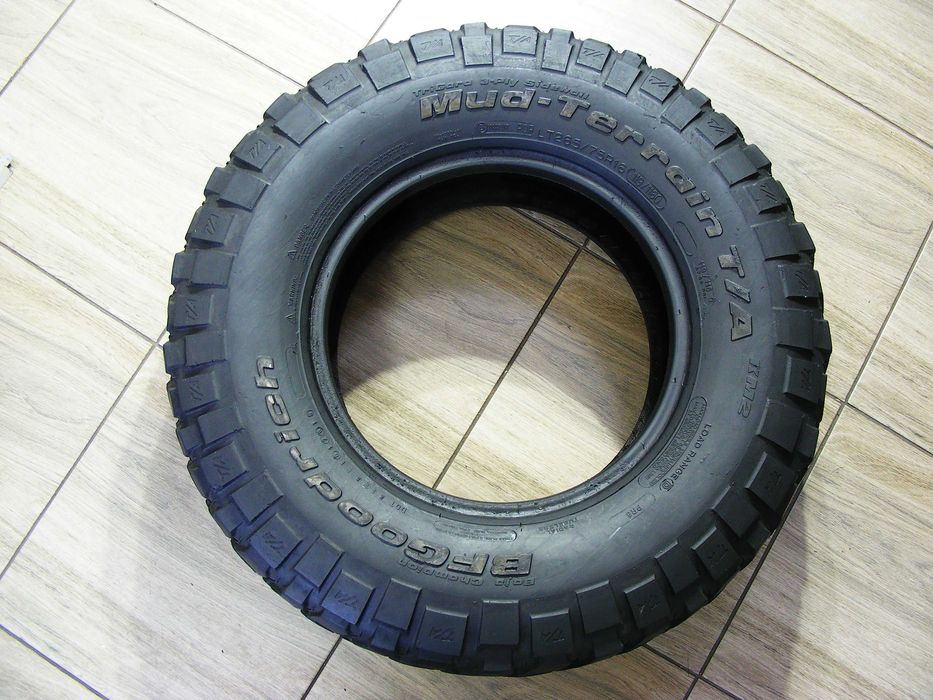 Грязьова гума 265/75/16 -4 шт.BFGoodrich Mud-Terrain T/A .