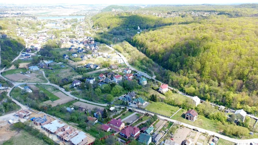 Продаж унікальної ділянки в Брюховичах