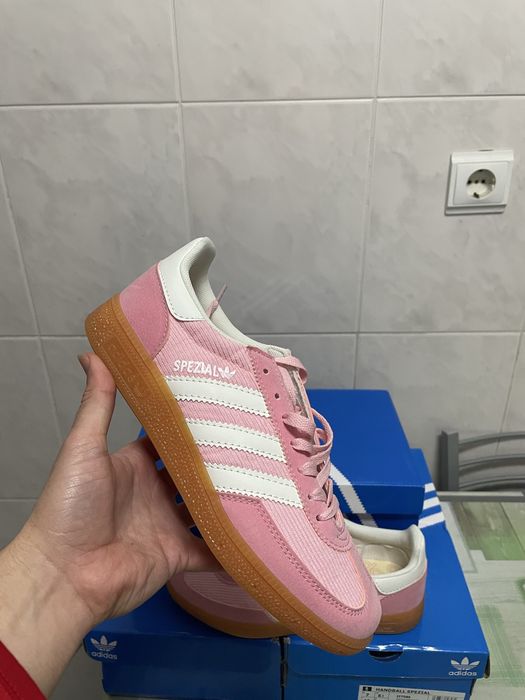 Adidas Spezial novas