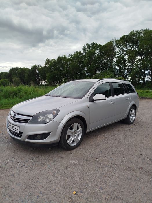 Продам Opel Astra H