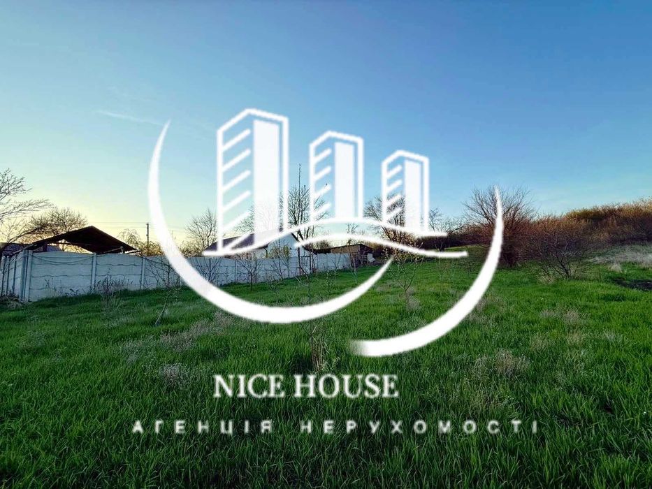 Продам дом в посёлке  Печенеги