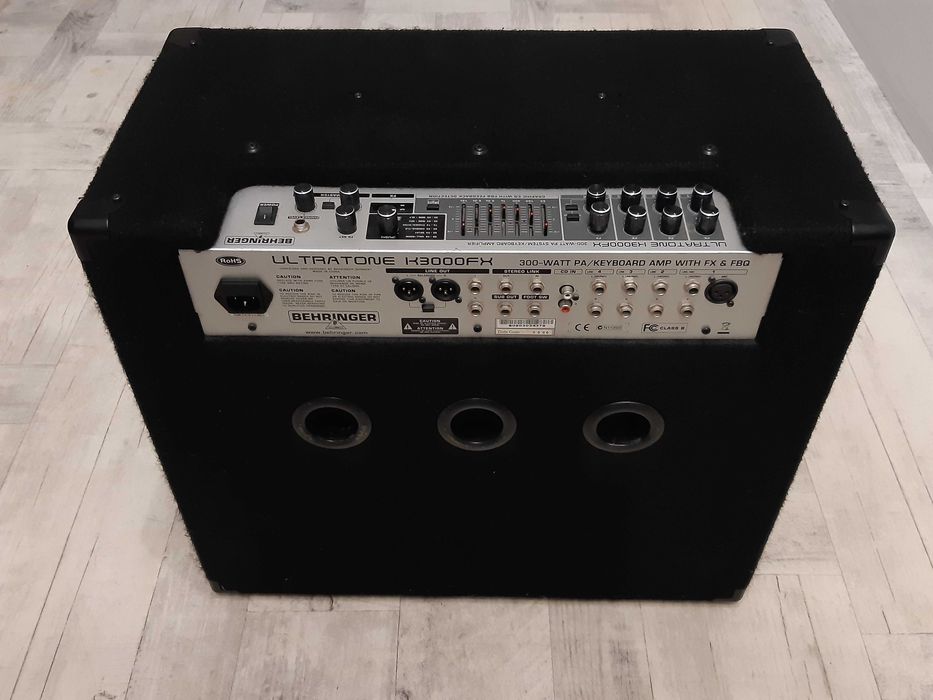 Wzmacniacz Behringer 15"-300W- 4w1 -Bass-Gitara-mikrofon- lub zamiana