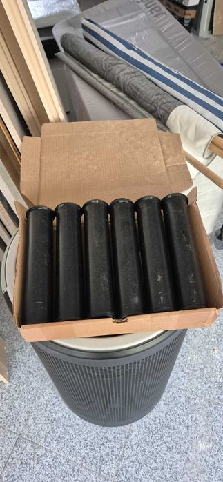 Cama com pes impecável