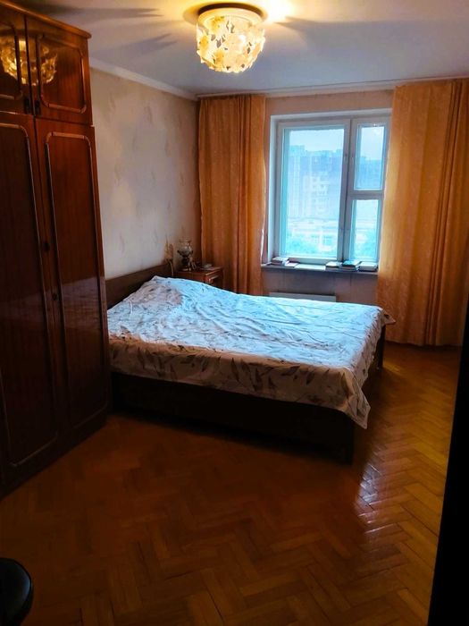 Продаж 3к квартири на Б-р В.Висоцького 6 Троещина Деснянский р-н