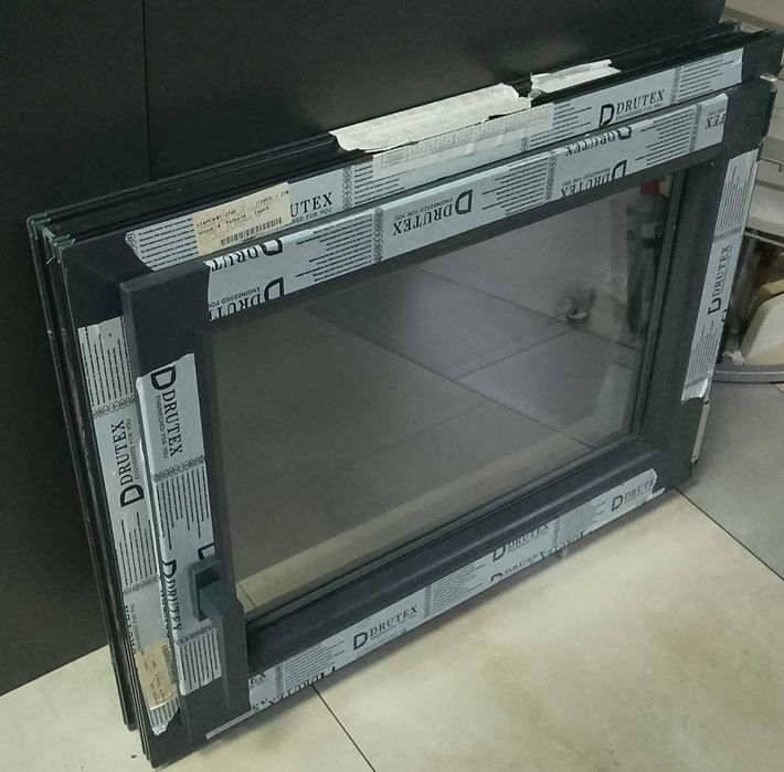 okno IGLO 5 CLASSIC 83X61 UR prawe antracyt obustronny, WYSYŁKA 24H