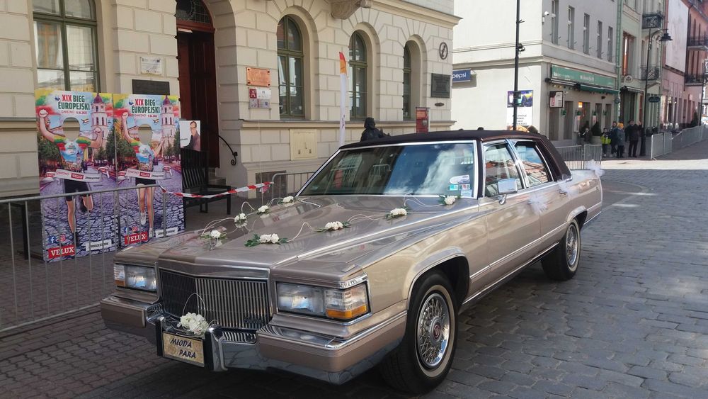 Auto Samochód do Ślubu Cadillac Fleetwood Brougham