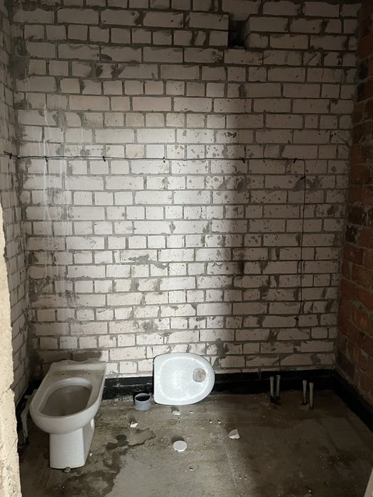 Продаж 2-кім квартири  у новому заселеному будинку. 60 м2. Підходить під Є оселя