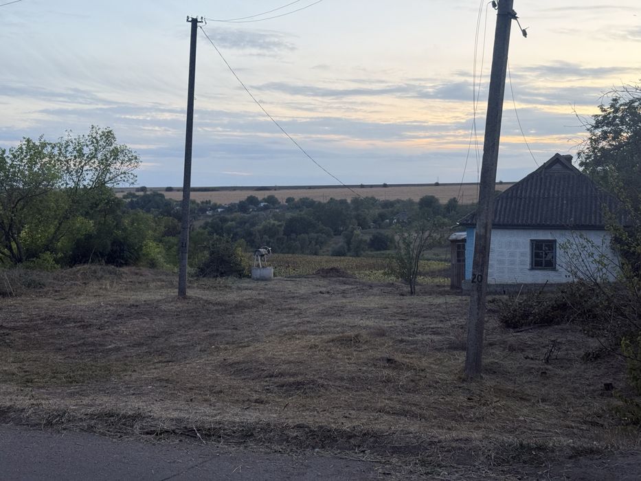 25 соток землі + будинок , с. Капітанка