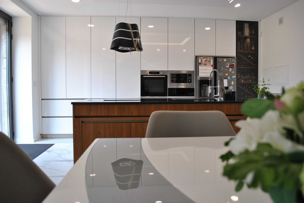 Quintinha com 12.000 m² e casa V3 totalmente renovada – o refúgio perfeito!