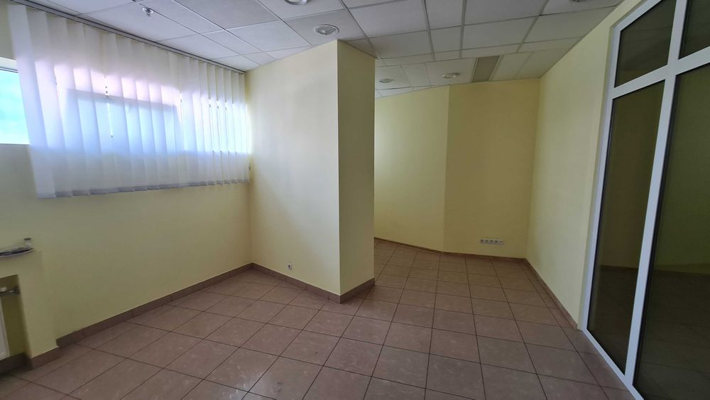 Аренда под офис 50 м2, 3 этаж, м. "23 Августа", в ТРЦ ЭКСПРЕСС