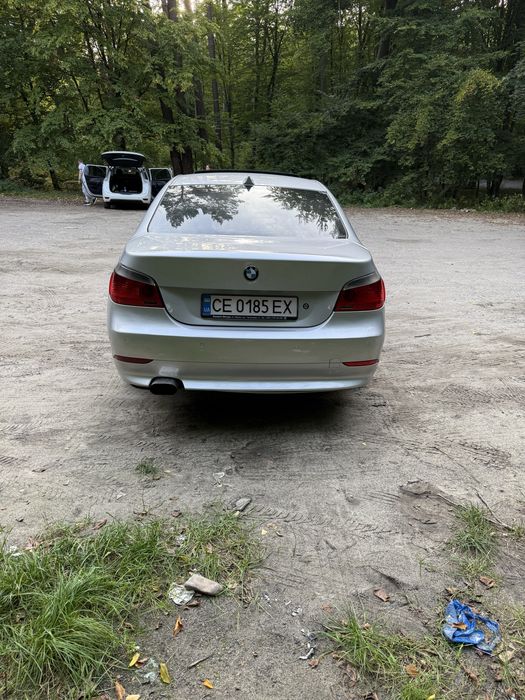BMW e60 530D.