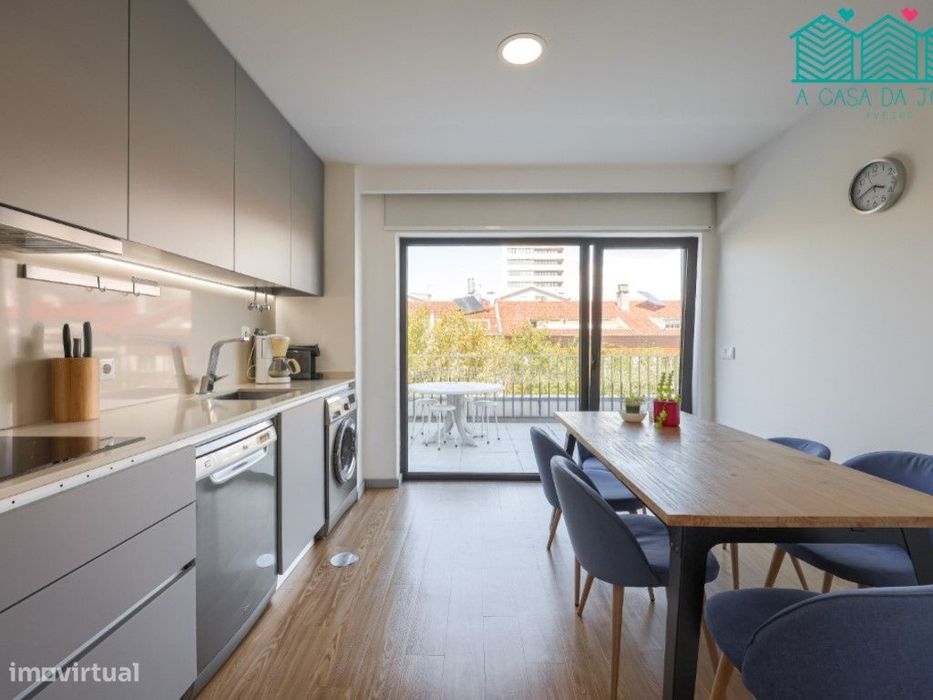 Apartamento T2 com Lugar de Garagem no Bairro do Liceu