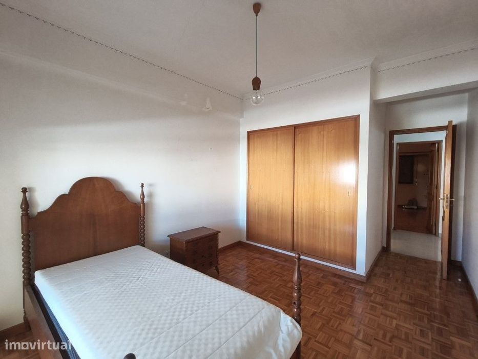 Apartamento T3 no Infantado (Loures) com Arrecadação