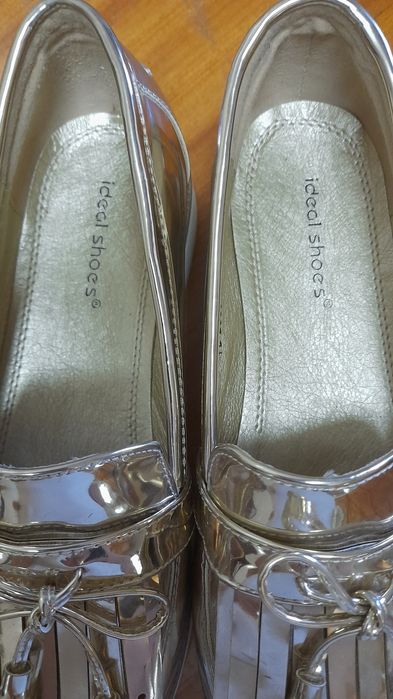 Mocassins dourado