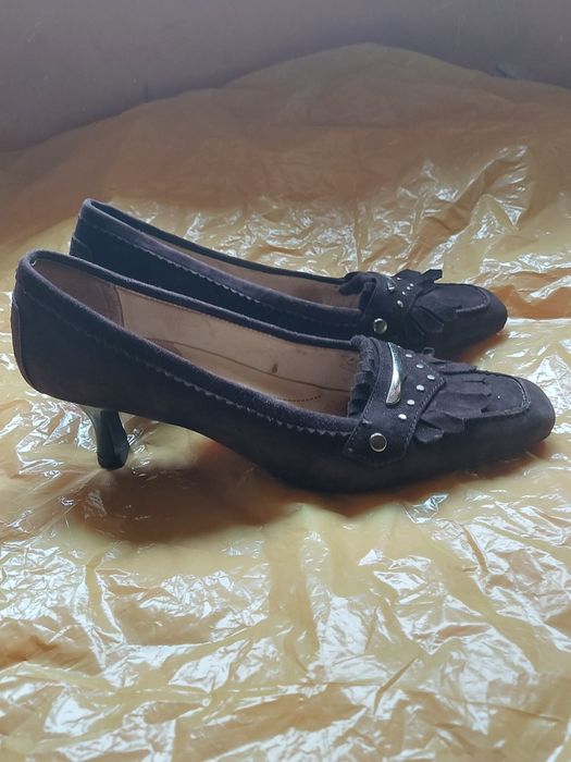 Buty damskie skórzane zamszowe rozmiar 40 firma Lasocki