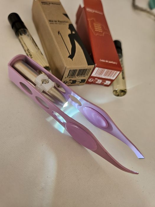 Pęseta pinceta z latarką ALE HOP i gratisy