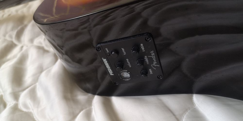 vIOLÃO eletrico  Dreadnought Cutaway Pré-FISHMAN