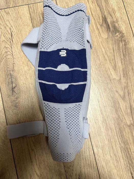 Ортез колінного суглоба