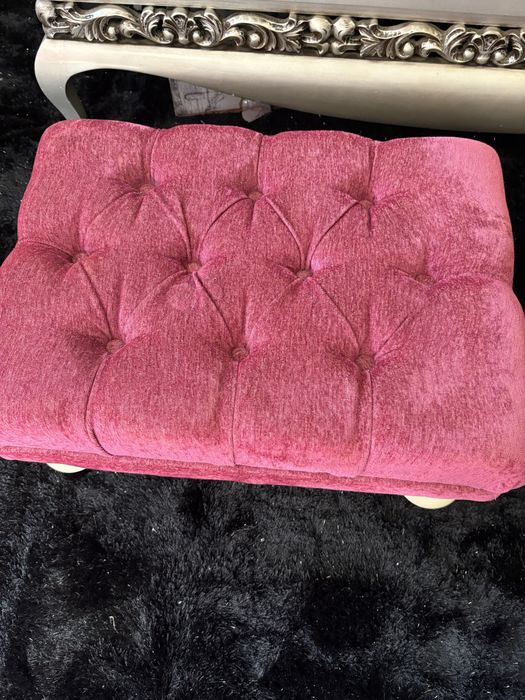 Banquetas em capitoné rosa