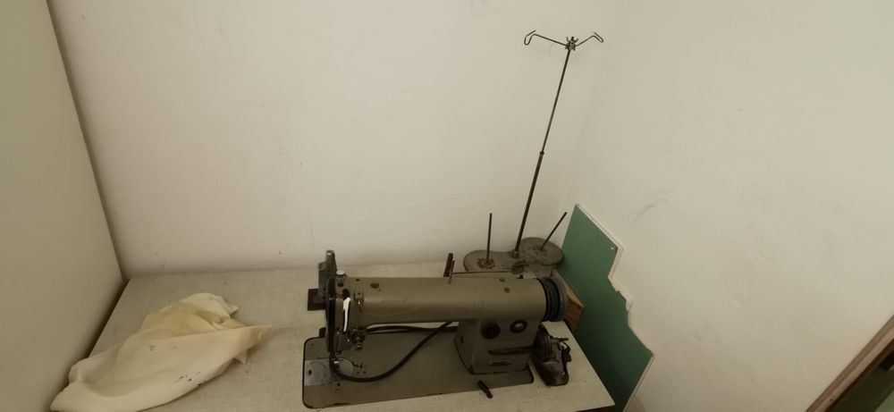 Maquina de costura ponto corrido JUKI DDL 227