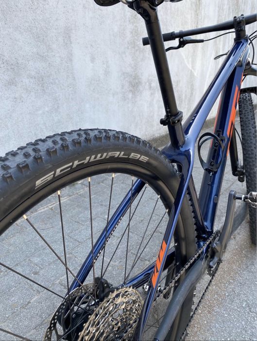 Bicicleta KTM Carbono