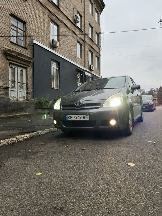 Toyota Corolla verso